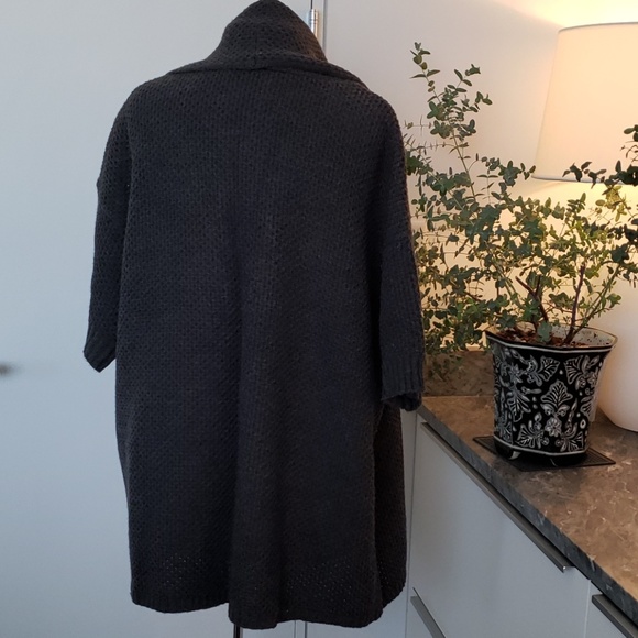 Sweater - Picture 3 of 5